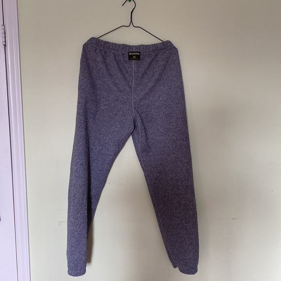 Roots sweatpants used, size small - Picture 4 of 5